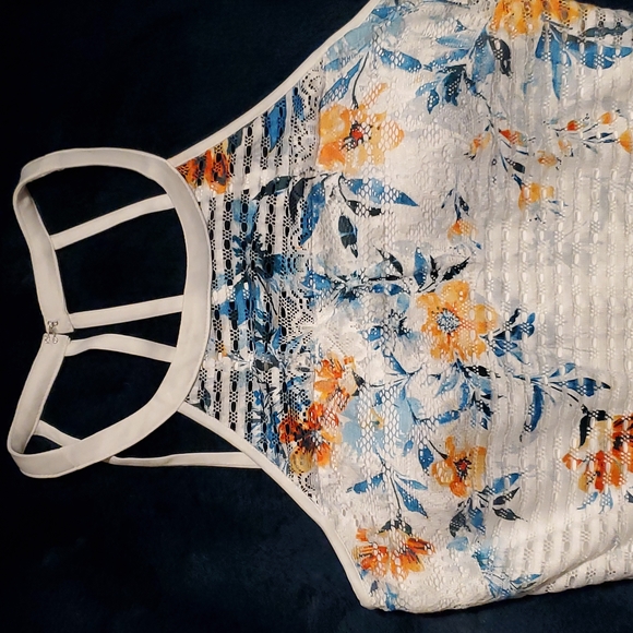 GUESS size 2 BRAND NEW never worn spring dress. - Picture 2 of 5